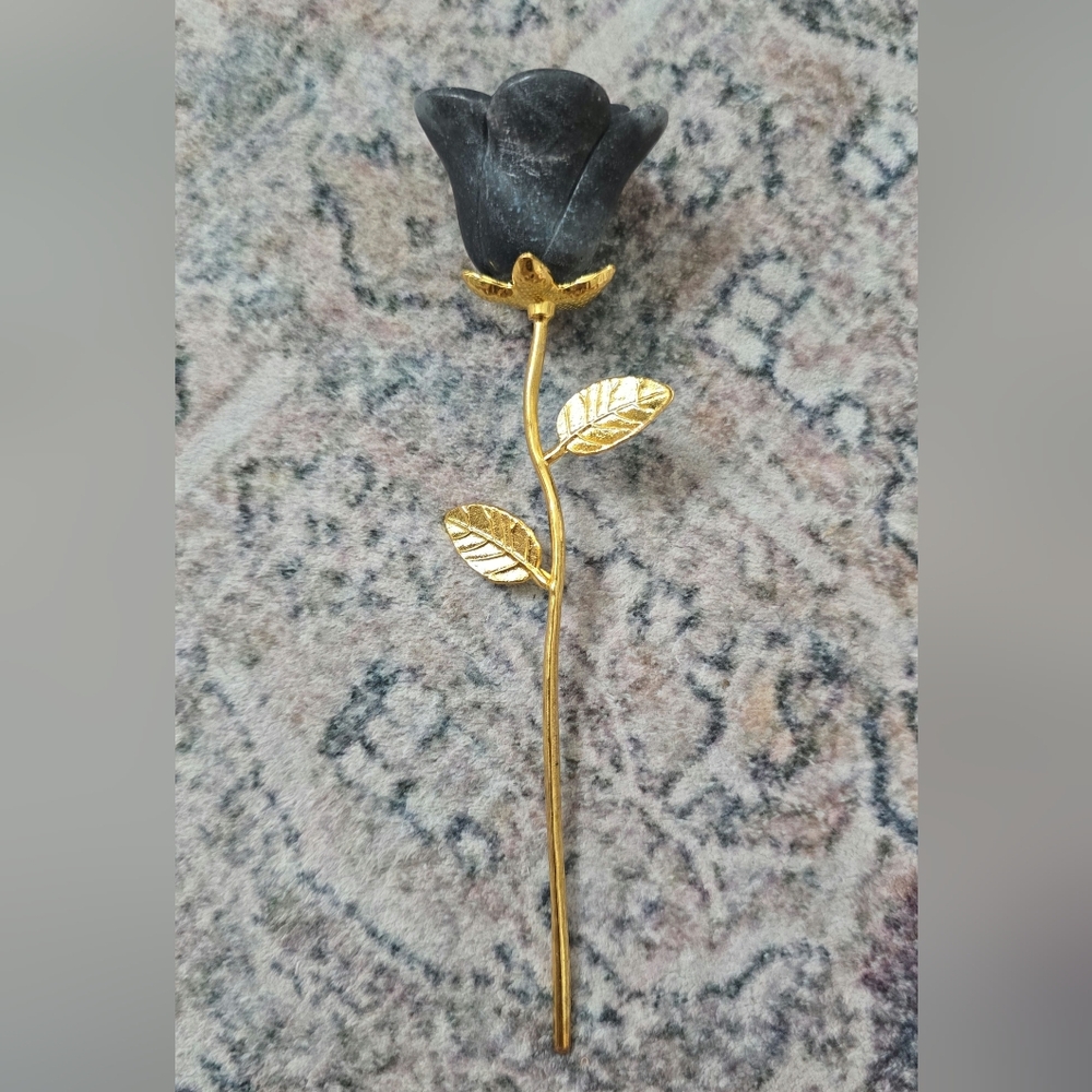 Trolleite Quartz Rose with Gold Metal Stem 🖤🌹
